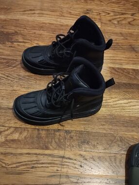 Boy's Nike ACG Woodside Winter Boots (Fall/Winter is coming)